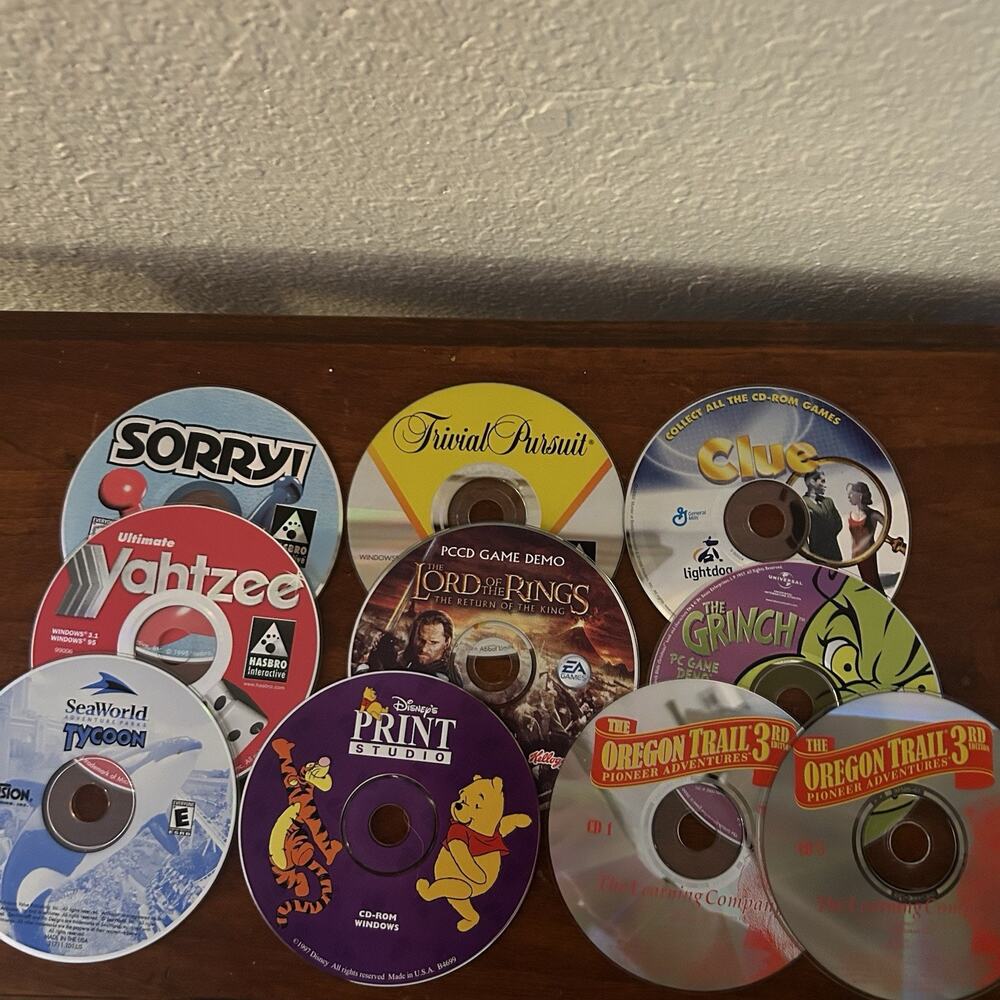 Vintage PC CD-ROM Game Lot 90s 2000s Oregon Trail Clue Yahtzee LOTR Demo